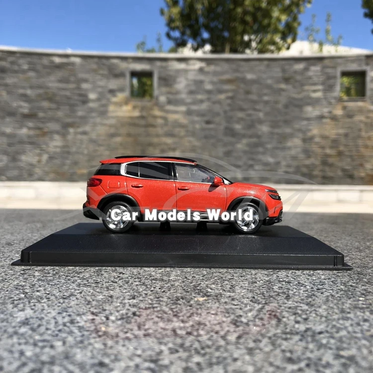 Литая модель автомобиля для C5 Aircross SUV 1:43(оранжевый)+ маленький подарок