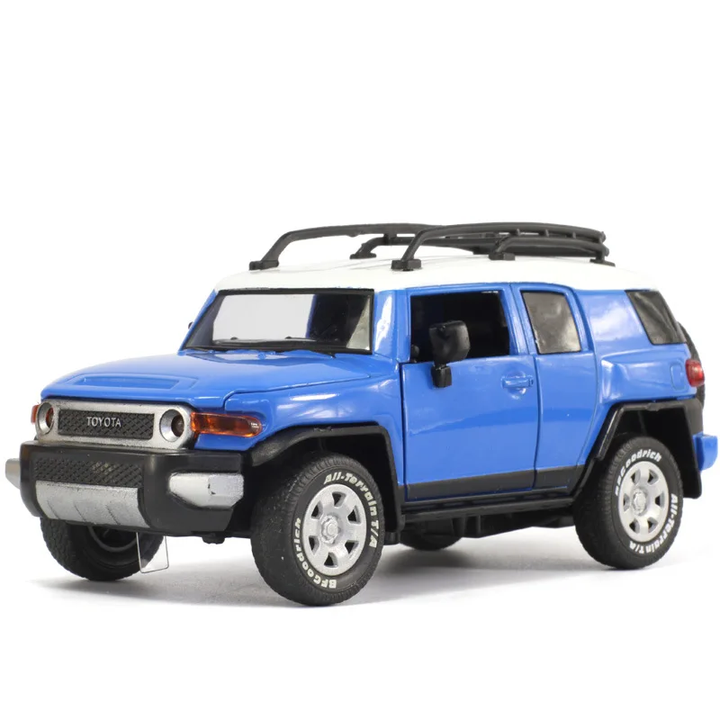 Высокая имитация 1:32 Toyota FJ CRUISER модель SUV, Изысканный детский звук и свет игрушка с инерционным механизмом внедорожная модель