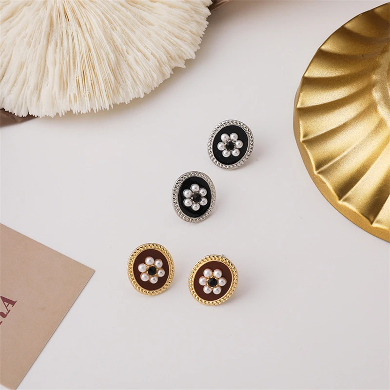 

Vintage Pearl Flower Stud Earrings For Women Girls Korean Aesthetic Beads Earrings Baroque Style Femme Jewelry Accessories Gift