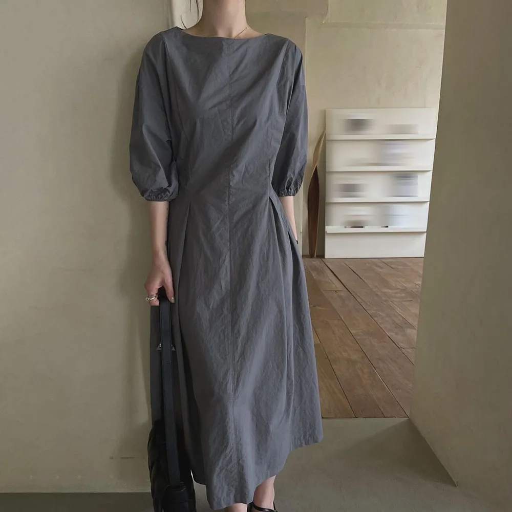 

2021 Summer Korean Fashion Temperament Puff Sleeve Round Neck Waist Waist Thin Women's Dress Solid Color Casual Hot Sale