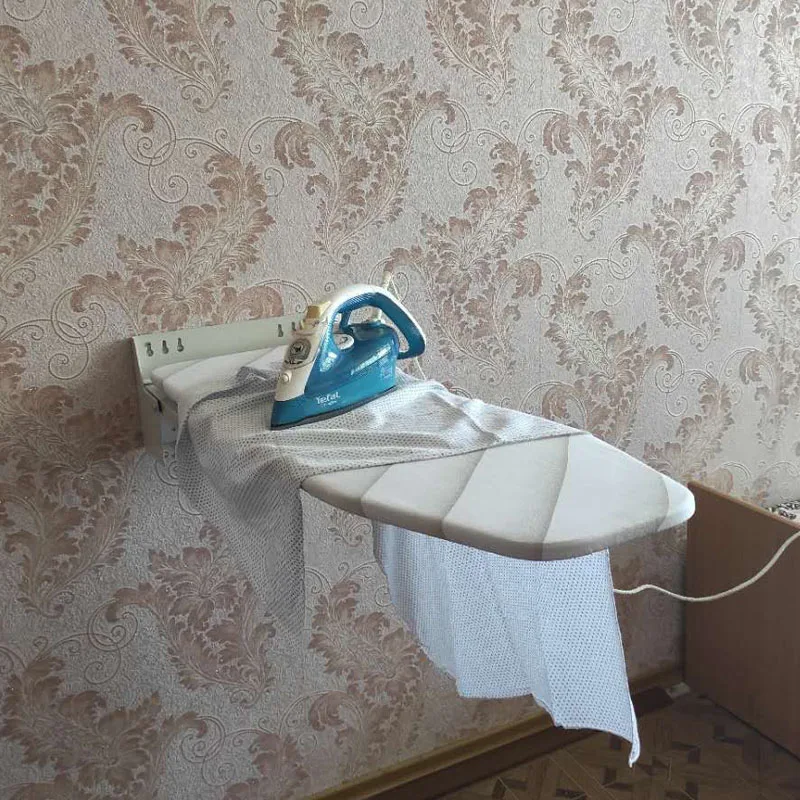 Настенный 180 ° вращающийся двойной отсрочкой Складная гладильная доска Скрытая