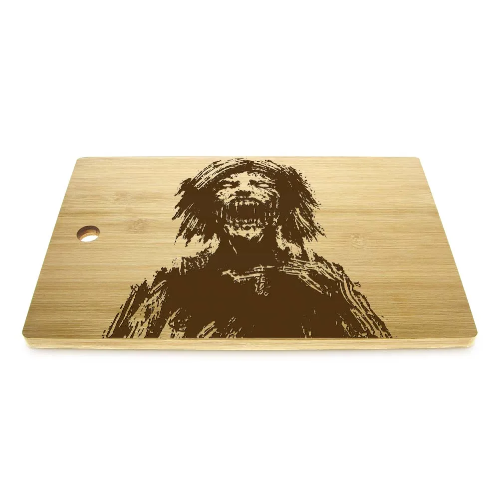 Разделочная доска с персонализированной гравировкой в виде головы зомби