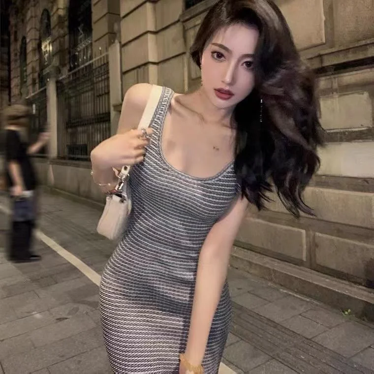 Платье на бретелях без рукавов во французском стиле новинка 2021 летняя верхняя