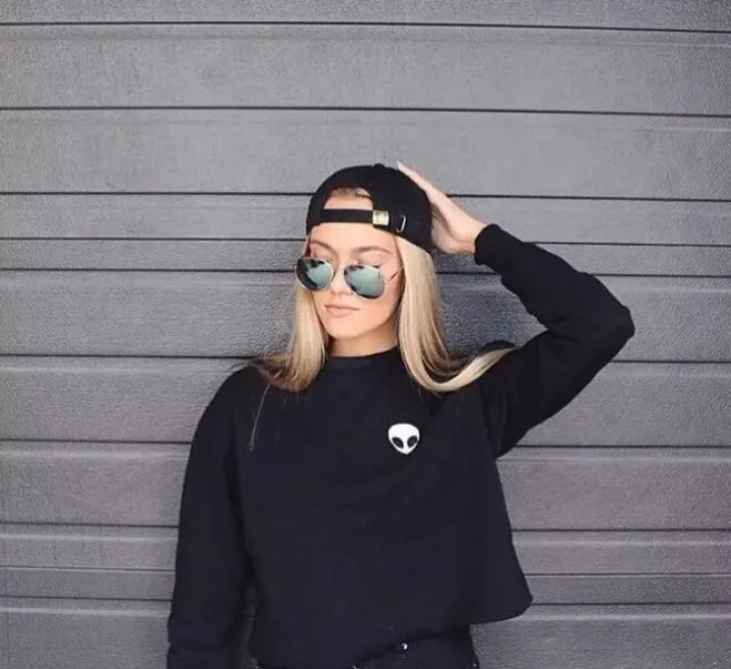 Alien Crop Top Hoodies Sweatshirts 2022 Women Casual Kawaii Harajuku New Sweat Punk For Girls Clothing European Tops Korean
