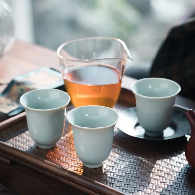 

High Temperature Fired Antique Egg-Shell Porcelain Celadon Glaze Fragrance-Smelling Cup 50ml Pure Color Small Teacup