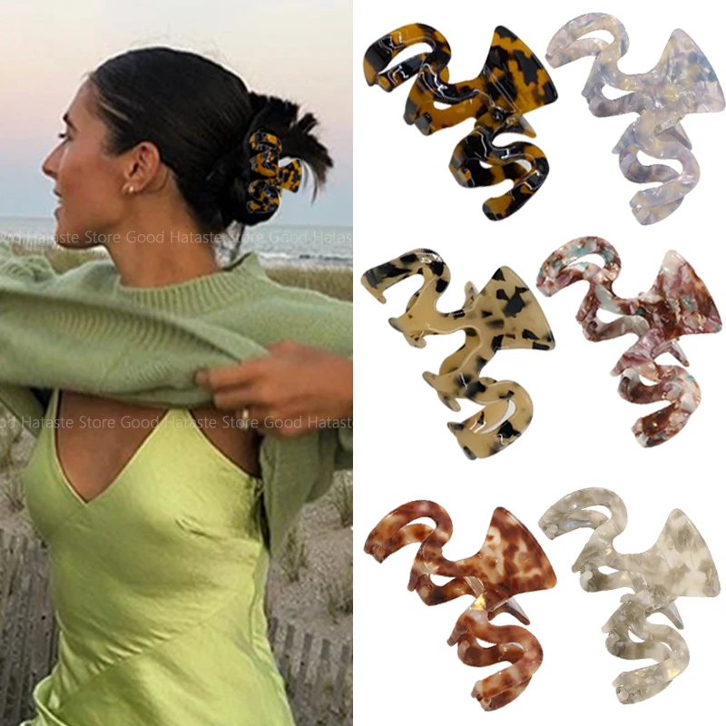 

Geometric Acetate Hair Claws for Women Girls Large Square Crabs Clip Leopard Grain Hair Clamps Ponytail Holder Hair Accessories