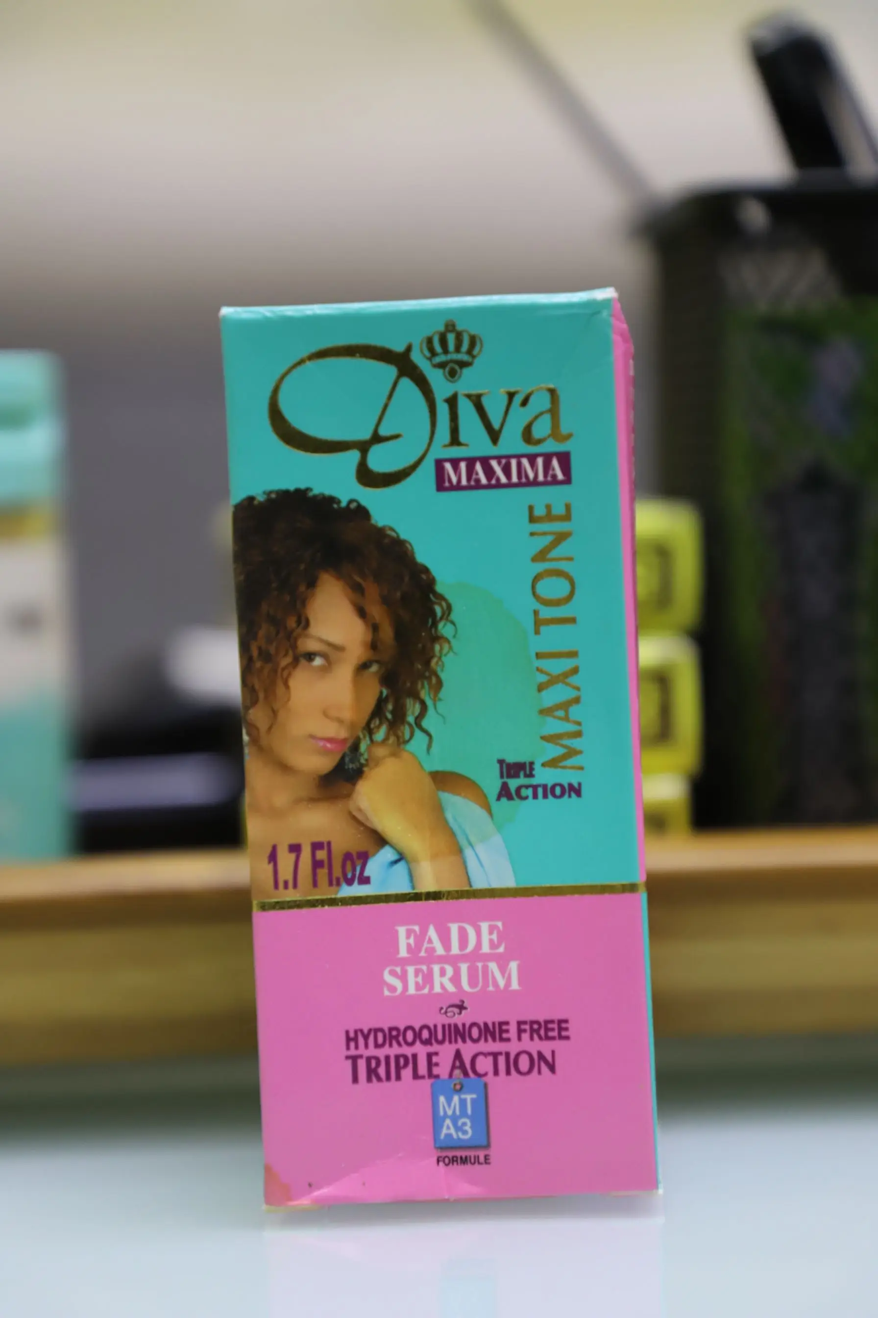 Бесплатная доставка Diva Maxima | Maxitone Выцветающая сыворотка Гидрохинон бесплатно 50
