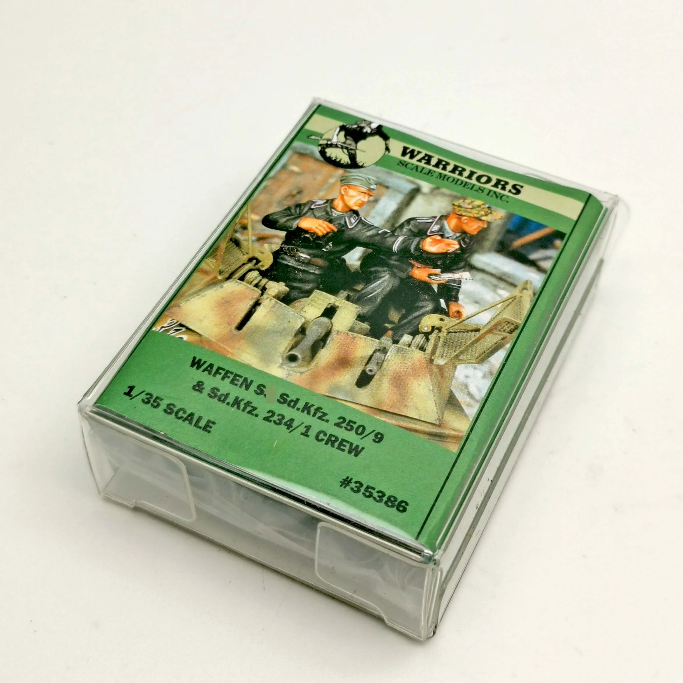 

Warriors 1/35 WWII German Waffen Sd.Kfz.250/9 & Sd.Kfz.234/1 Crew Resin Kits (2 Figures/Set,no tank) Box Packing