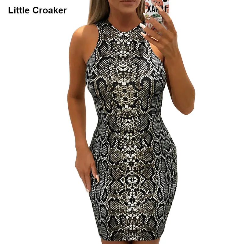 Маленький косточек Настоящее видео! Женское черное и белое сексуальное