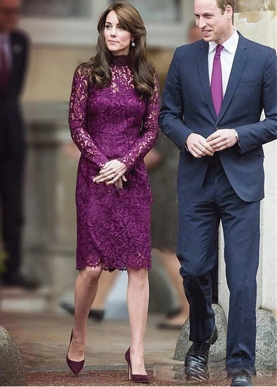 

Purple Mother Of The Bride Dresses Sheath Long Sleeves Knee Length Lace Plus Size Short Mother Dresses For Wedding Party