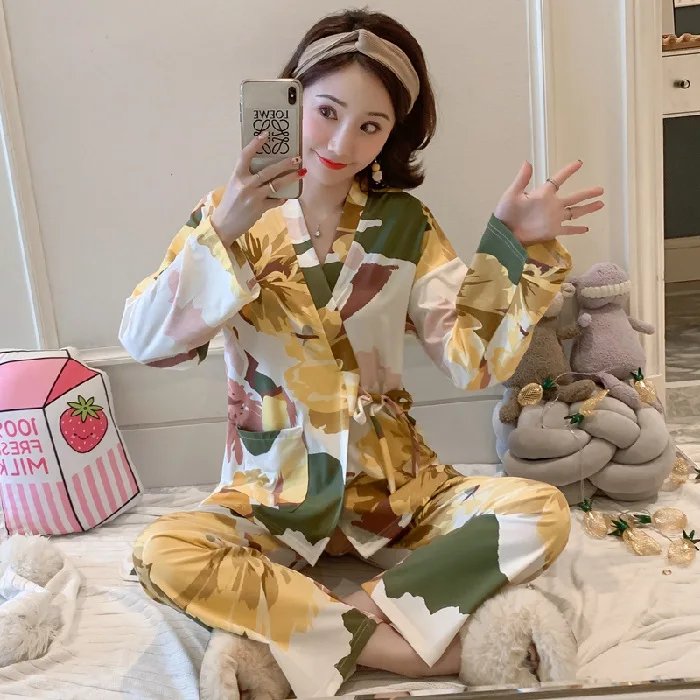 

Пижама женская весенне-осенняя молочная шелковая с длинным рукавом Корейская милая и милая японская комплект кимоно Домашняя одежда Pj набо...