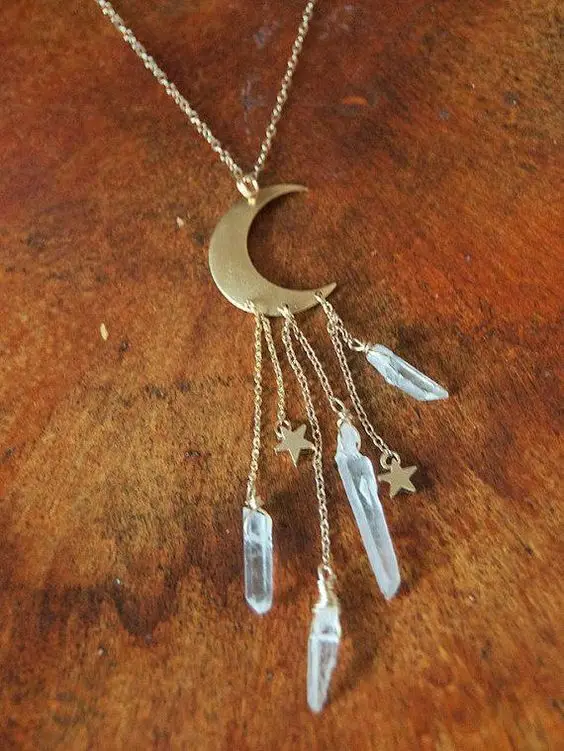 Ожерелье ручной работы с подвеской в виде кварцевой Луны и звезды от Aura ожерелье