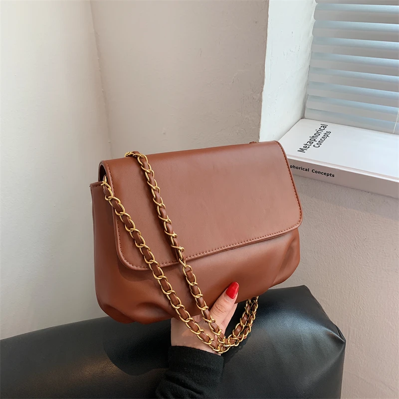 

Модная кожаная сумка на плечо с цепочкой, квадратная простая женская сумка, дизайнерская брендовая сумка через плечо, повседневные складны...