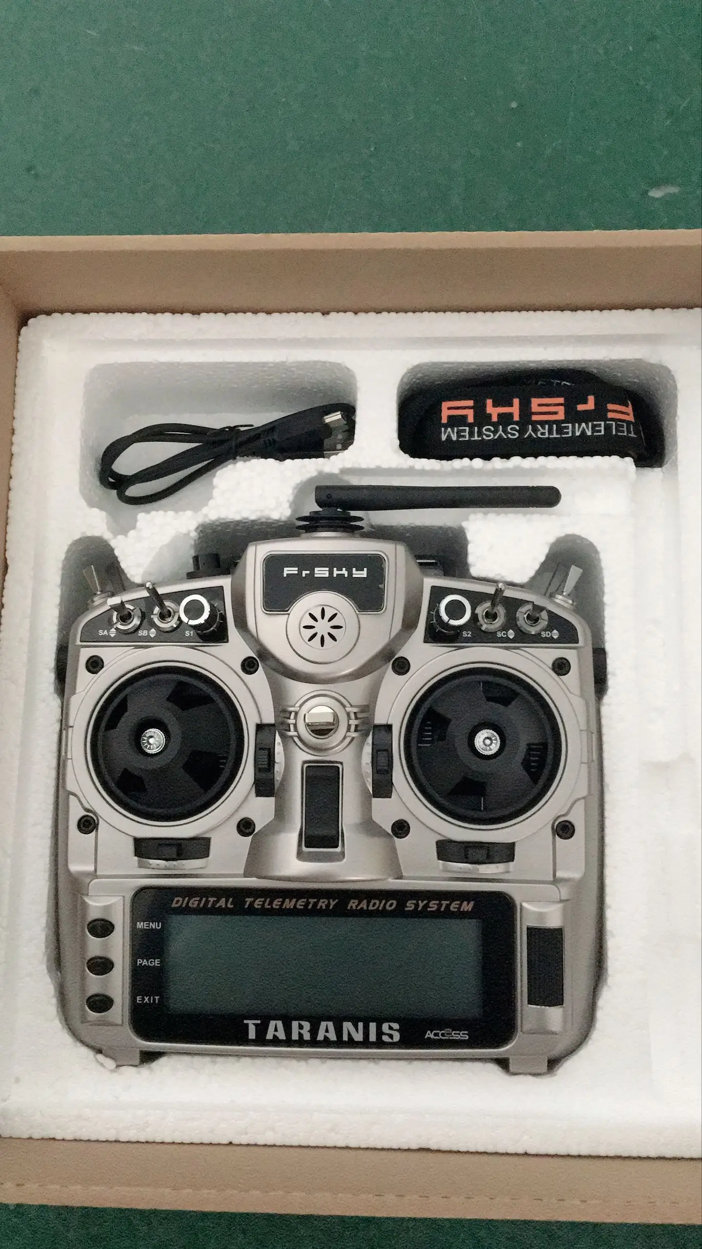 Высокое качество FrSky X9D плюс передатчик 2,4G 16CH ACCST Таранис для модели RC - Цвет: Mode 2