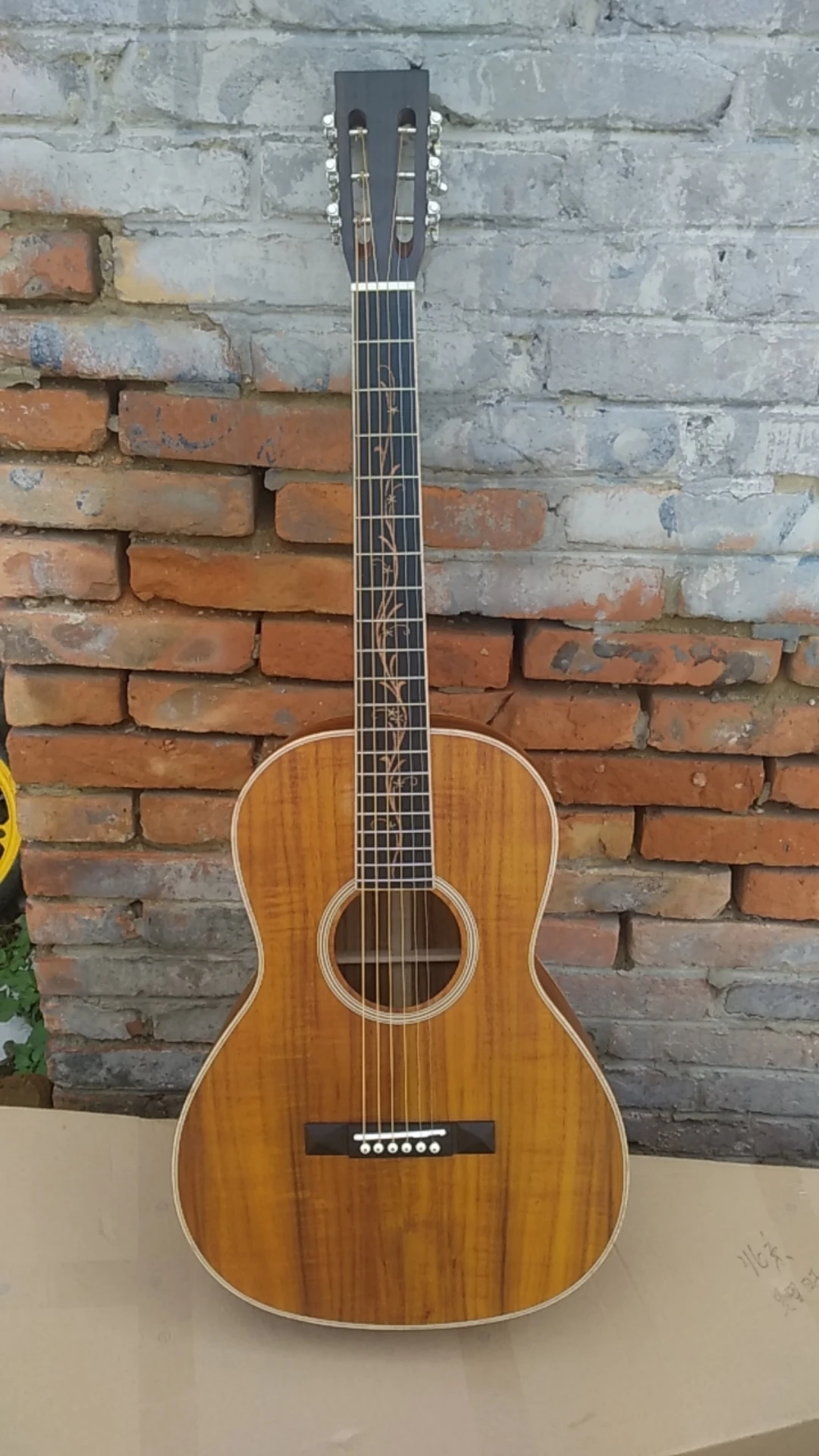 Бесплатная доставка гитара AAAA полностью твердая деревянная koa огненная Кленовая