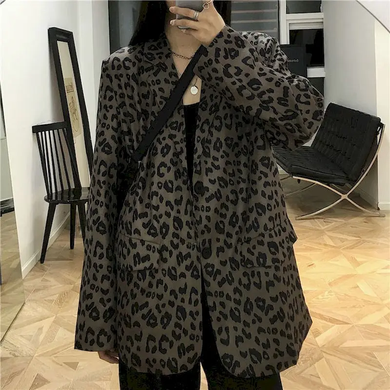 

Leopard print casual blazer women v-neck cardigan jacket spring autumn Korean fashion loose high street goth punk female top