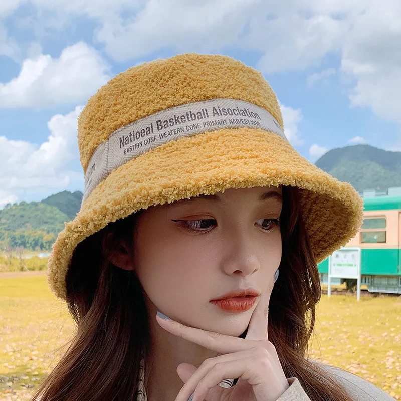 

2022 Fisherman Hat Female Joker Basin Of Lambs Wool Hat Round Face Right Face Small Bucket Hats During The Winter Luxury Cashmer