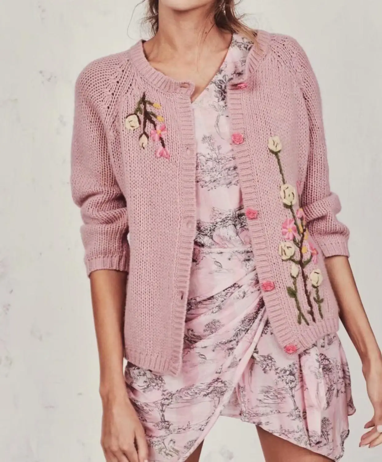 Star firefly ladies knit cardigan 2019 autumn hand-embroidered small flower Slim casual sweater for sweet girl |