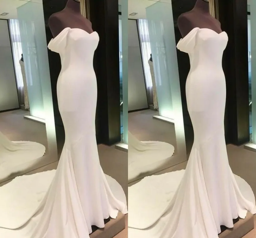 

Gorgeous Mermaid Long Off Shoulder Wedding Dresses Satin V-Neck Floor Length Corset Back Sweep Train Bridal Gown Mariage