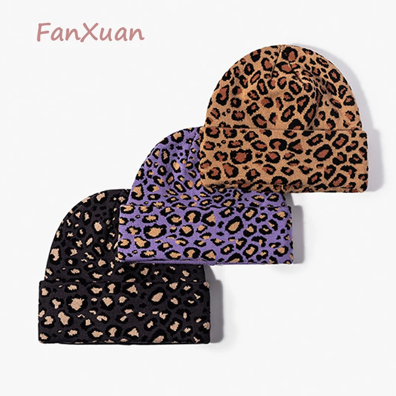

Шапка-бини женская зимняя с леопардовым принтом, теплая