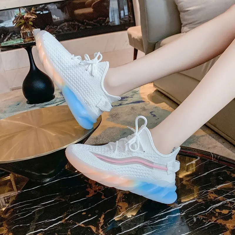 

2021 New Coconut Shoes for Women Comfortable Breathable Running Shoes Soft Bottom Non-slip Luminous Fashion Sneakers Woman
