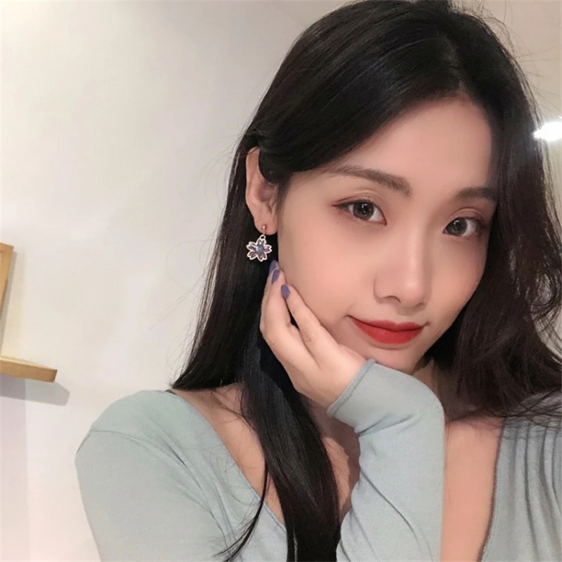 

Vitality sunshine lovely flower eardrop, 2021 South Korea new geometric fashion earrings party gift jewelry wholesale