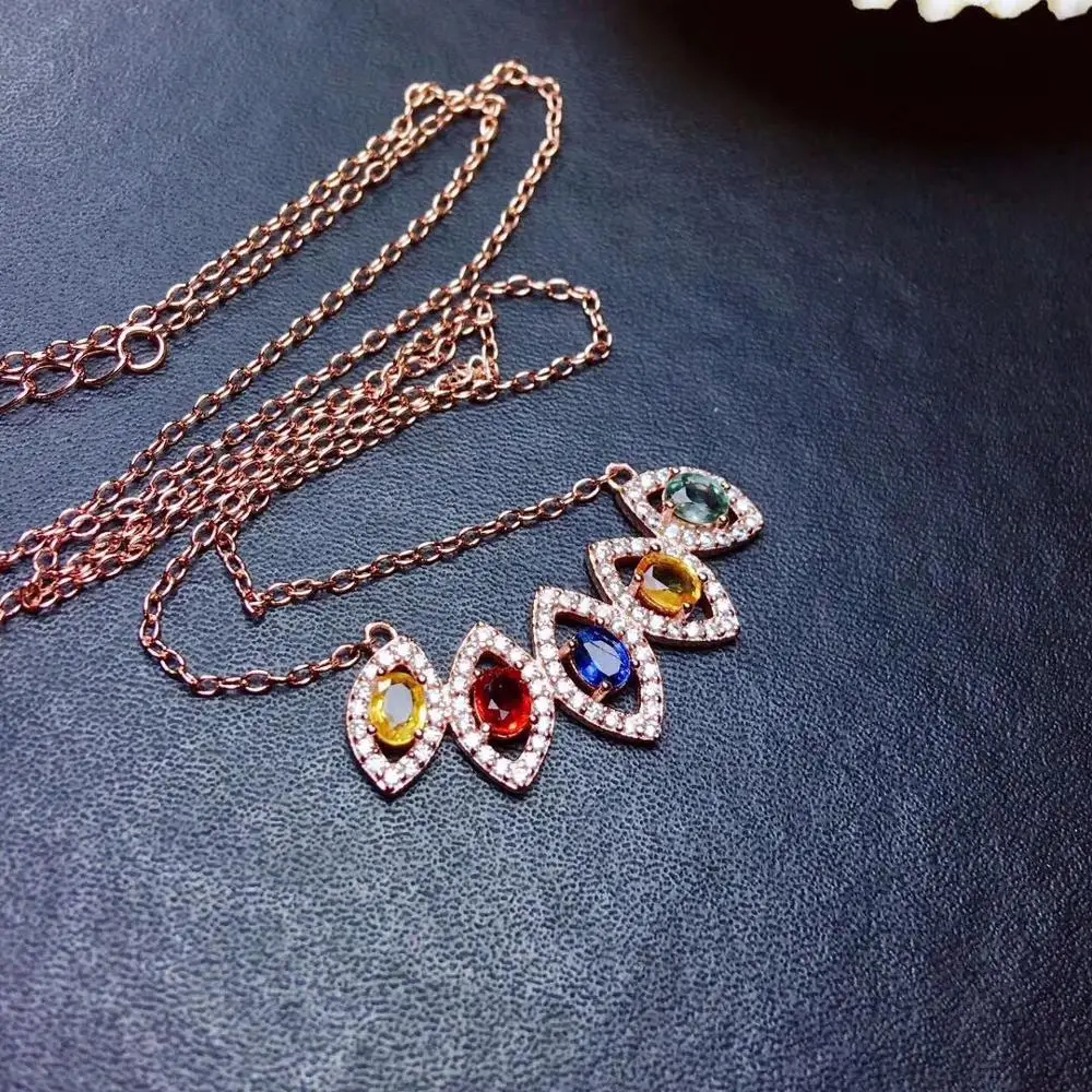 

Ожерелье с подвеской из серебра 925 пробы с натуральным разноцветным сапфиром