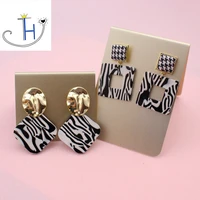 thj vintage fashion zebra pattern acrylic dangle earrings women exaggerated geometric big drop earrings acrylic jewelry gifts