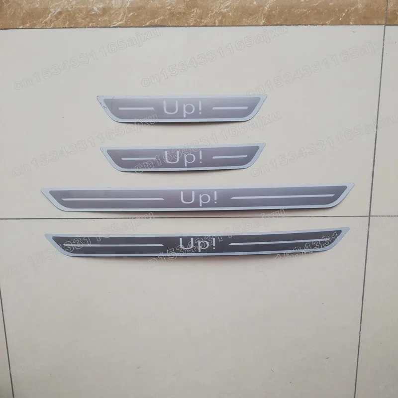 

Накладки на пороги из нержавеющей стали для VW Volkswagen UP! 2012 2013 2014 2015 2016 2017 2018 2019 2020 2021