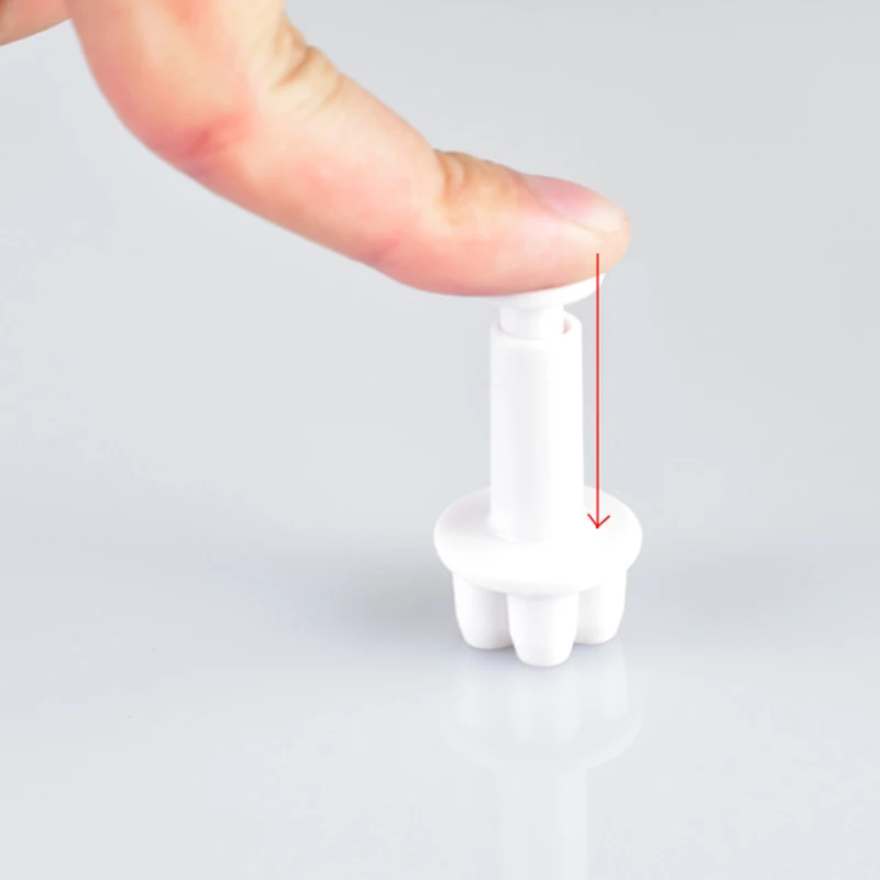 

4Pcs/Set Plum Blossom Flower Plunger Fondant Cutter Sugar craft Cake Decorating Tools DIY Cookie Stamper Baking Accessories