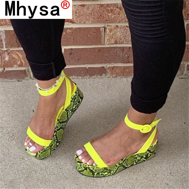 

2021 New Summer Women's Sandals Fashion Retro Women Thick Bottom Hasp Sandals Leopard Serpentine Outdoor Open Toe Casual Sandals