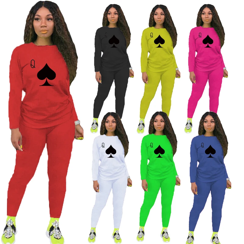 Однотонная женская одежда из двух предметов. Футболка с короткими рукавами и