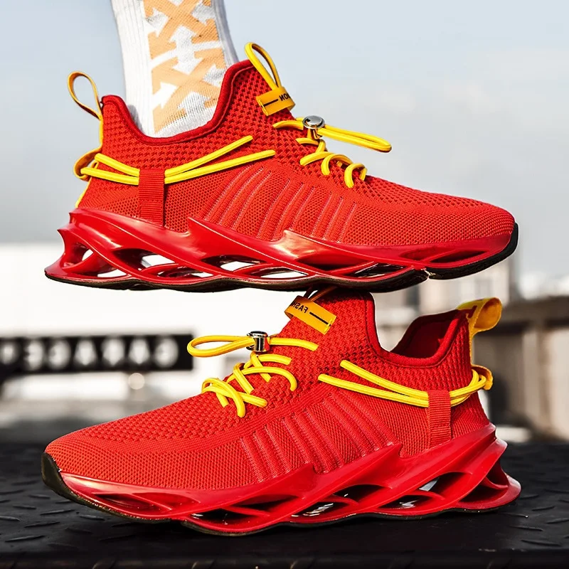 

Four seasons new men's shoes 2020 trend shoes men's single shoes Korean casual style single shoes male students running shoes