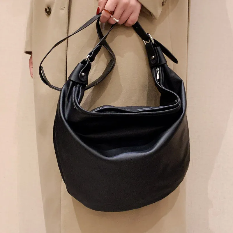 

Big Size Black Messenger Bag Female Luxury Soft Leather Shoulder Bag Large Capacity Handbags Women's All Match Crossbody Bag Sac