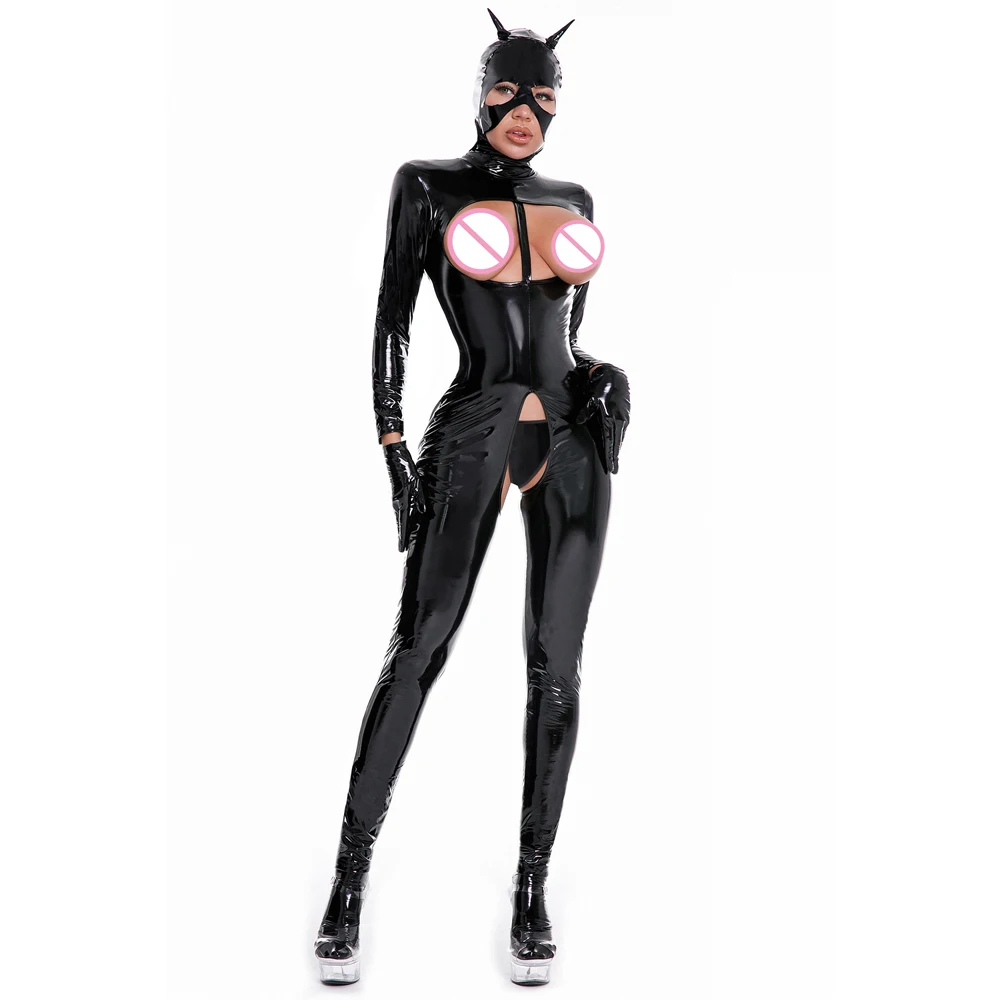 Женский комбинезон с длинным рукавом вырезами на груди |