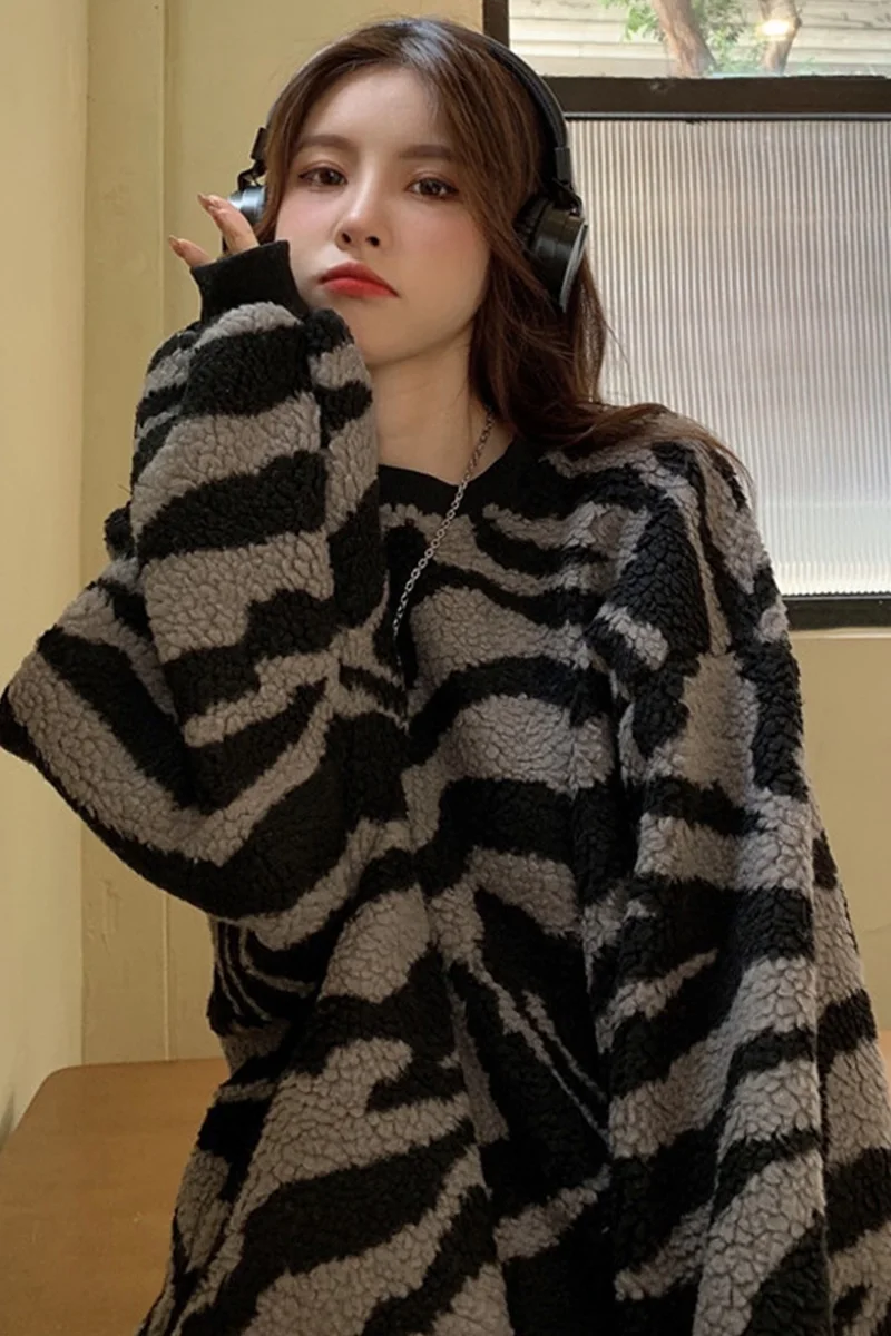 

Padded fleece women's loose Korean autumn and winter jacket new explosions Joker zebra jacket