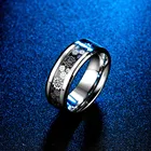 Мужские кольца 8 мм из нержавеющей стали, обручальное колесо, синяя инкрустация углеродным волокном, модные ювелирные изделия, удобная посадка