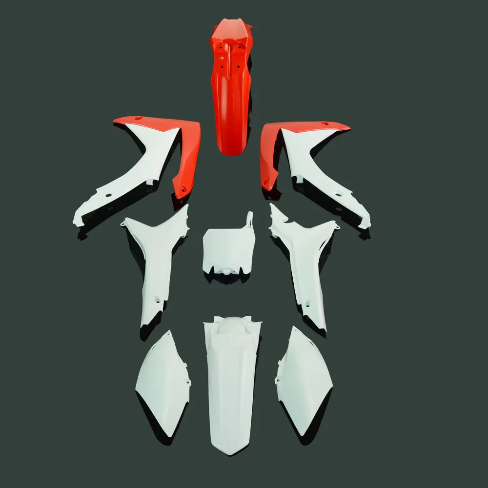 Комплект пластиковых обтекателей для мотоциклетного корпуса переднее и заднее