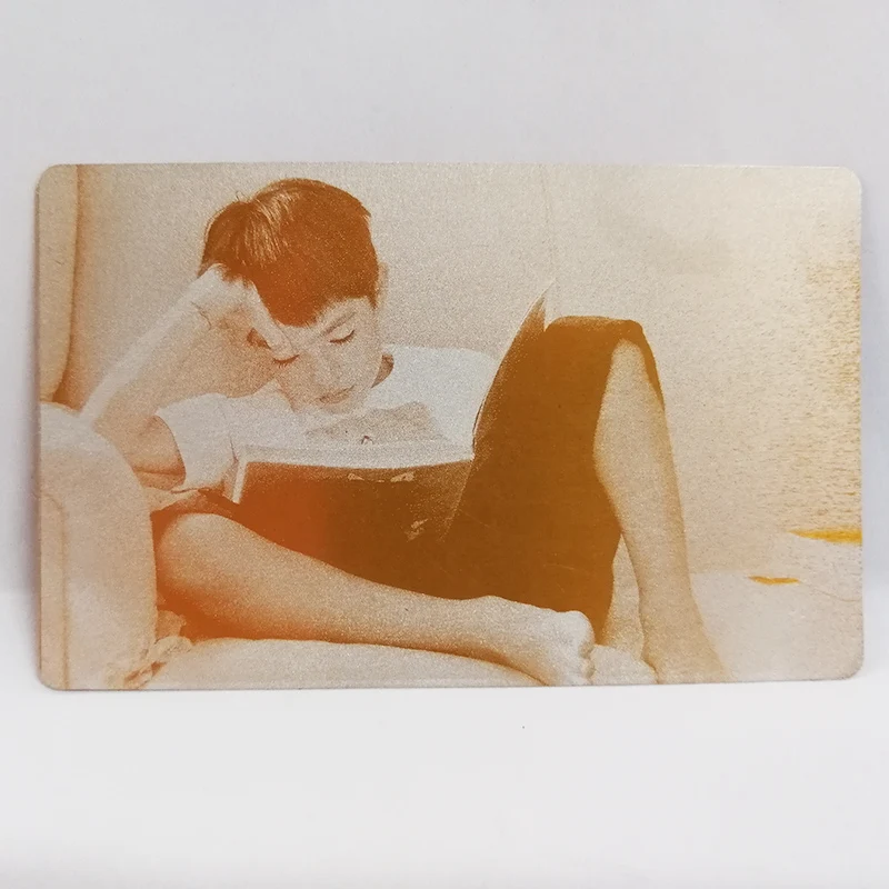 Подставка для бумажника с гравировкой рукописным текстом и фотографией подарок