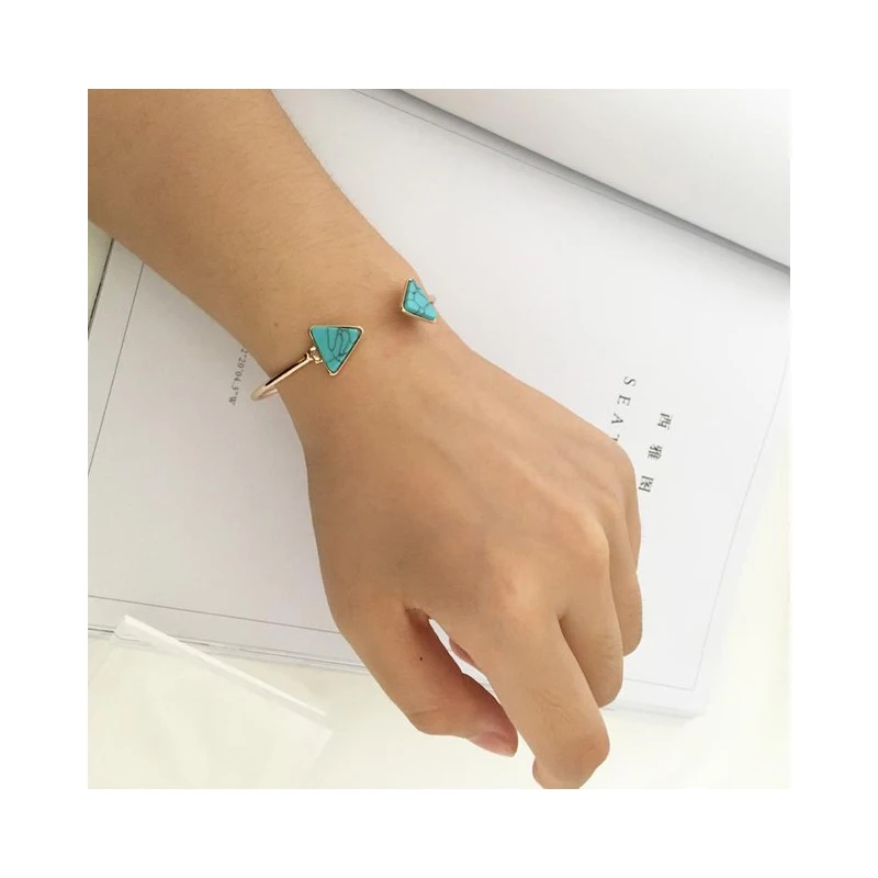 Браслет на манжет треугольник 3UMeter ouvert geromerque vert напыление или Блан браслет панк