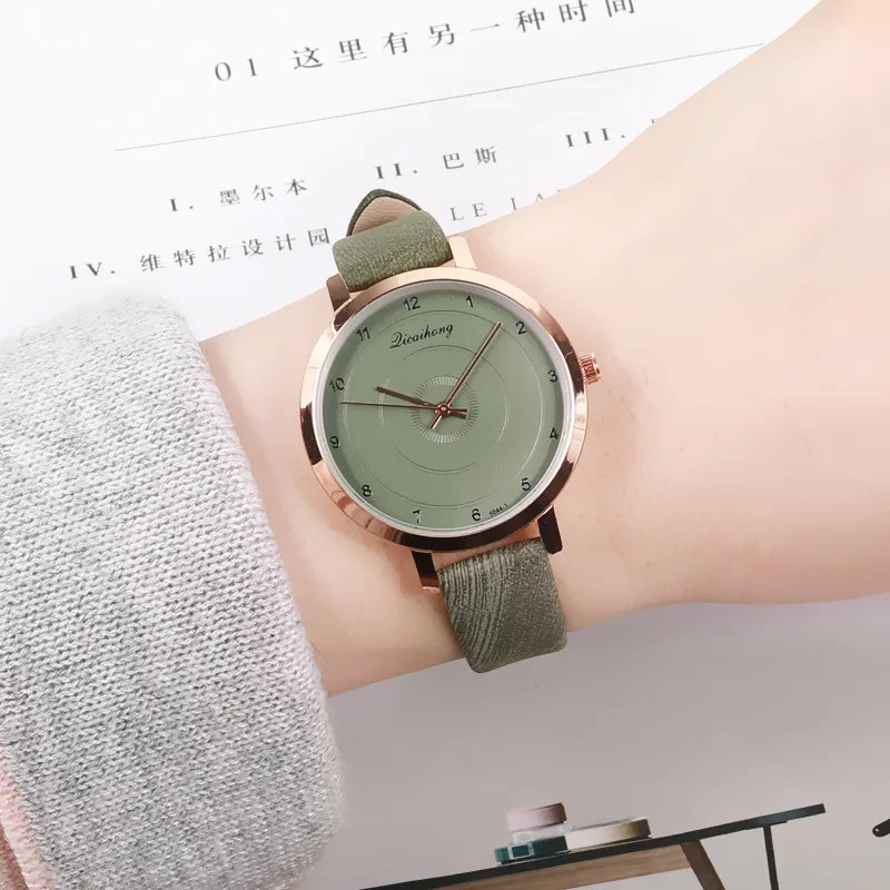 

Fashion Luxury Golden Retro Women Watches Starry Green Dial Ladies Wristwatch Leather Quartz Montre Femme Gift Reloj Mujer