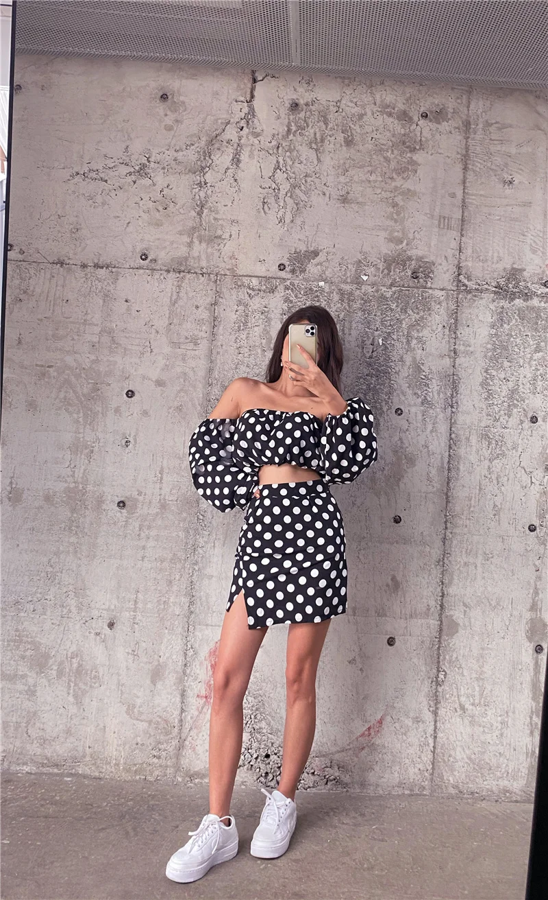 

2021 New Women's Sweet Polka-dot Short Blouse Women's High Waist Skirt Two-piece