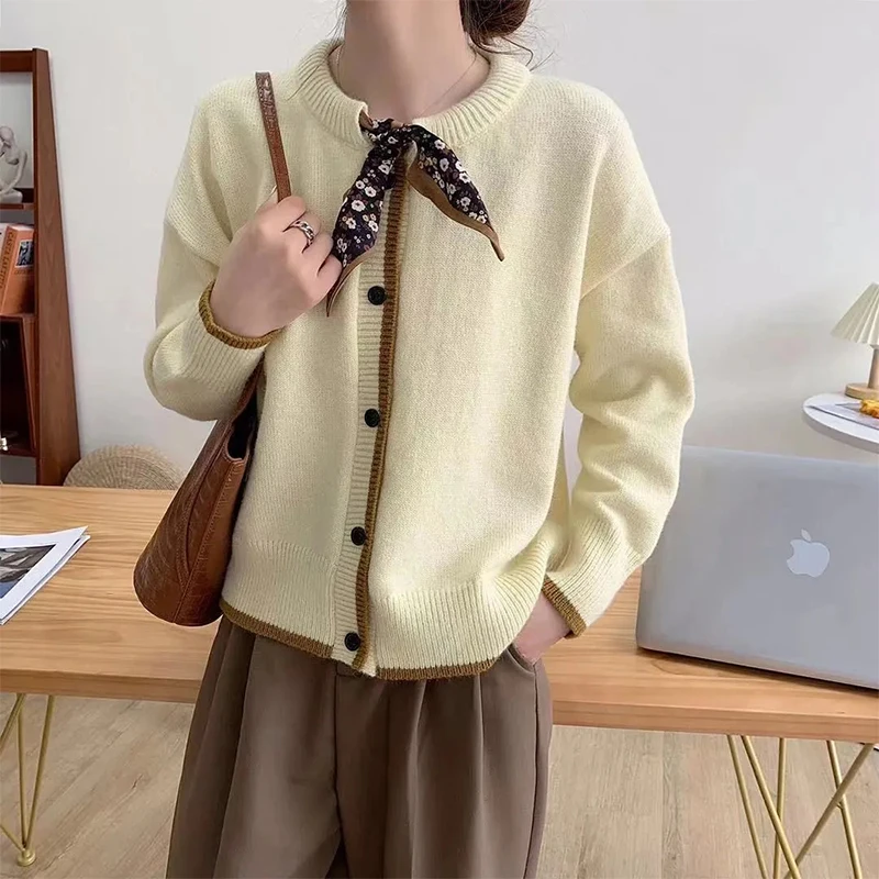 

Knit cardigan sweater women's jacket trendSouth Korea's Dongdaemun 2021 autumn new chic high-quality lace silk scarf