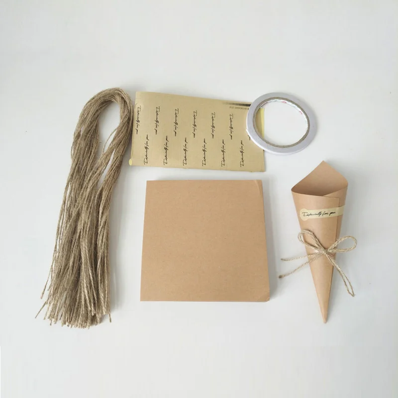 

50Pcs Kraft Cardboard Decoration Boxs DIY Holiday Gift Bags Wedding Favors and Gifts Table room decoration Packaging Event Party