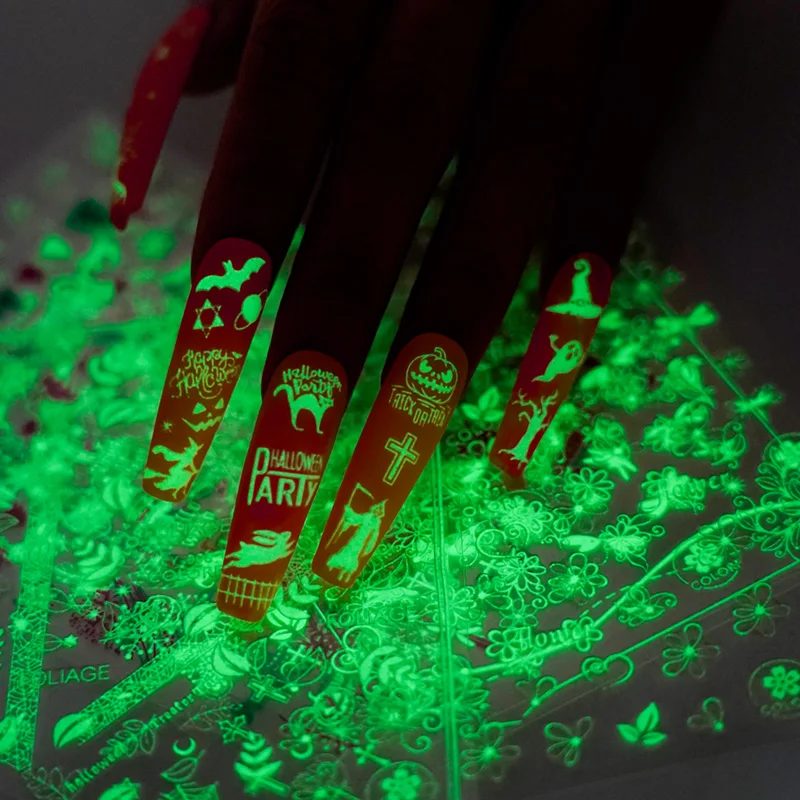 

27model Halloween Butterfly Luminous Nail Art Stickers Gleamy Fluorescent Nailart Stickers Shinning Glitter Decorations Manicure