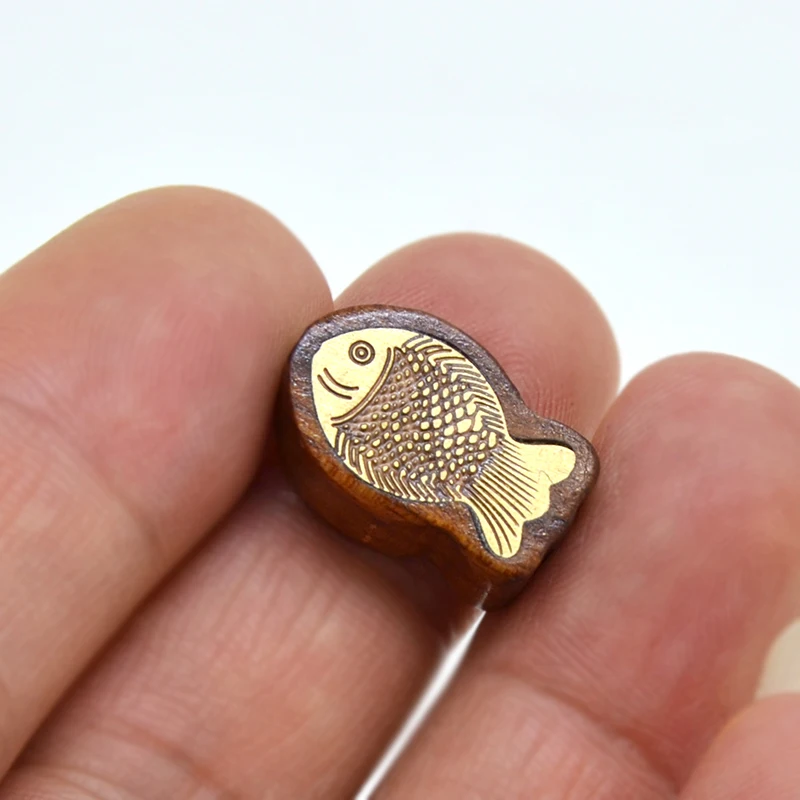 MZ201 Непальские инкрустированные медные бусины натуральные из розового дерева