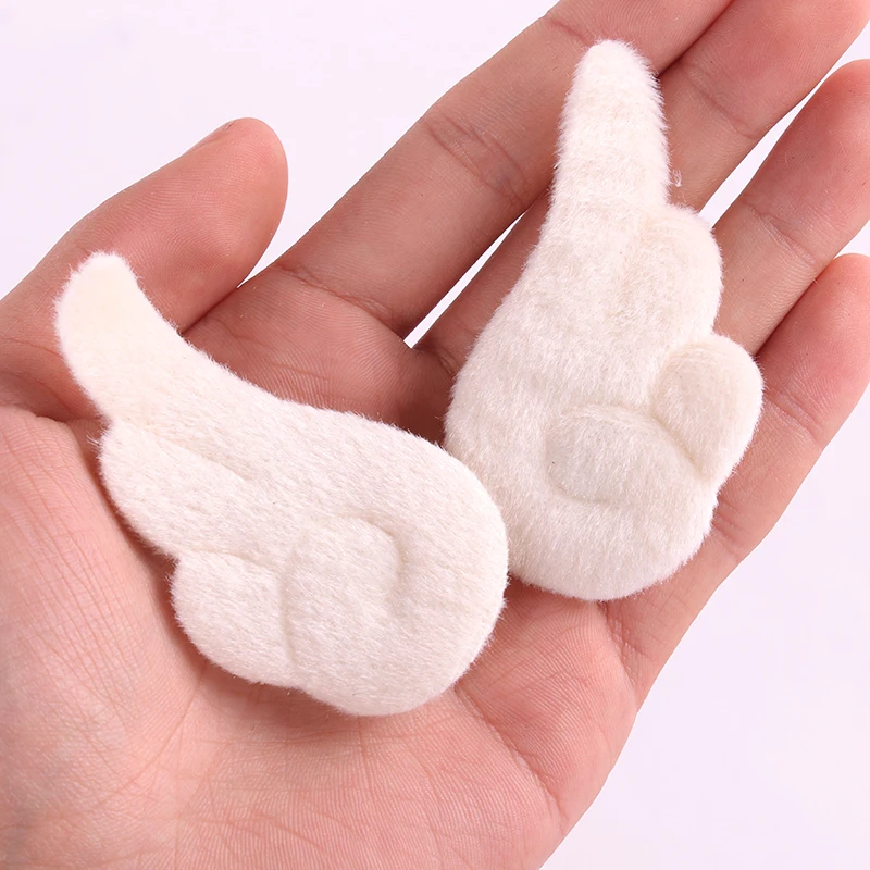 

1 Pair of Hairpins Angel Wings Cartoon Lovely Plush Non Slip Bobby Pins Hair Clips Barrettes Headdress for Women Girls Cosplay