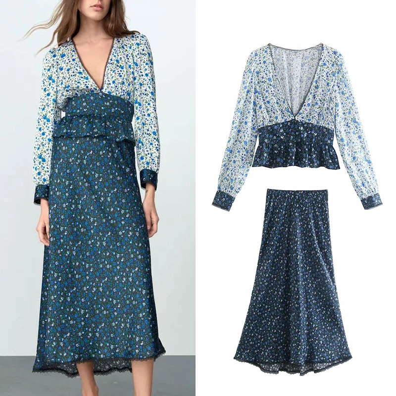 

Женский костюм из блузки и юбки ZA, повседневный комплект из двух предметов с цветочным принтом, топ с глубоким V-образным вырезом и юбка миди,...