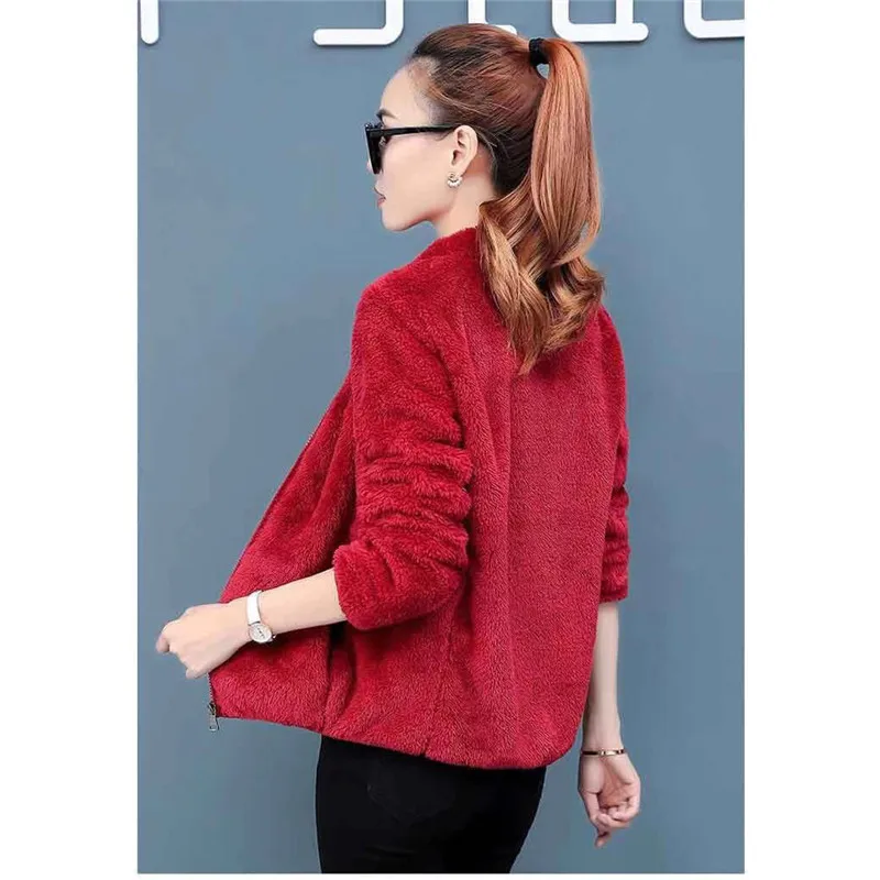 Женская толстовка красного фиолетового и черного цвета размера плюс 19