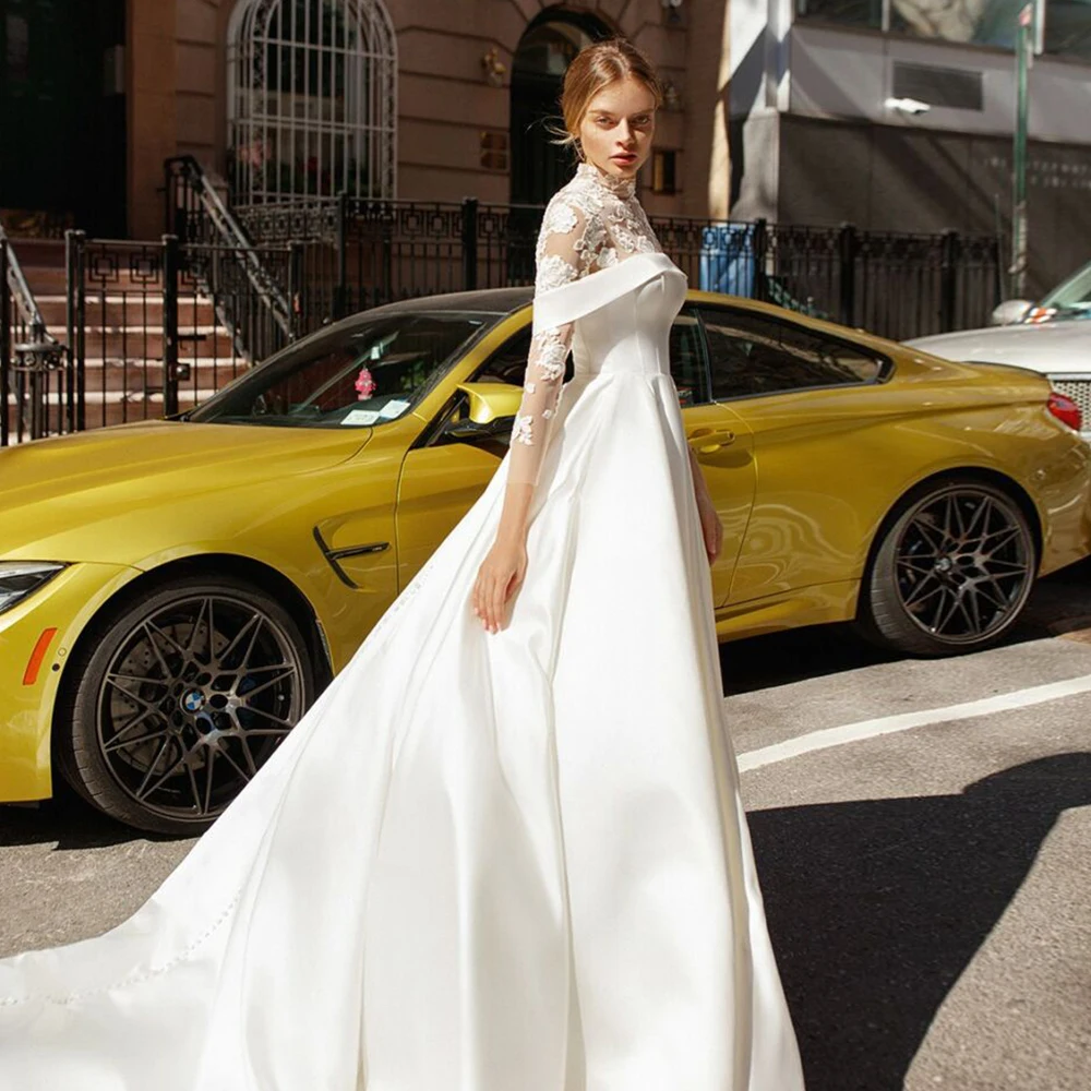 Платье свадебное атласное с длинным рукавом и высоким воротом|Свадебные платья| |